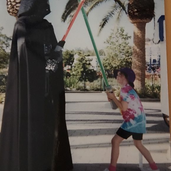 Meet your Posher, Danielle - Picture 1 of 1